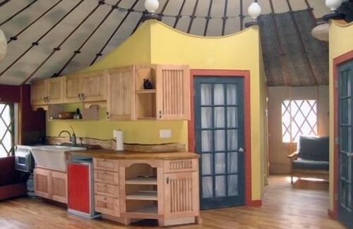 Accord House | Yurt in very private spot on 27 acre Horse Farm w/ hot tub