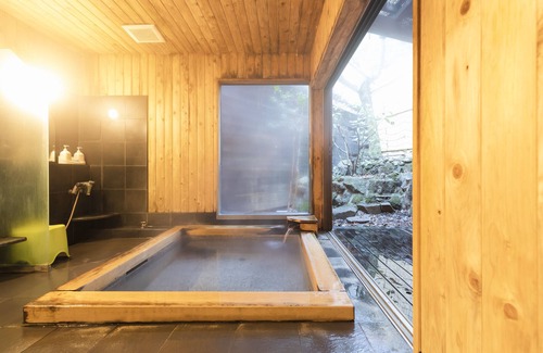 Hakone Hot Springs House | Yushintei