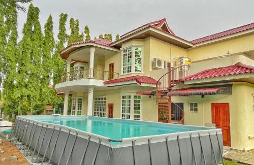 Alor Gajah House | Yussy Homestay at Afamosa Bungalow