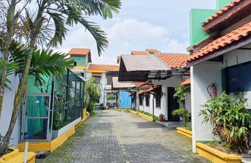 Waru Hotel | YUTAKA INN Bungurasih Waru Sidoarjo
