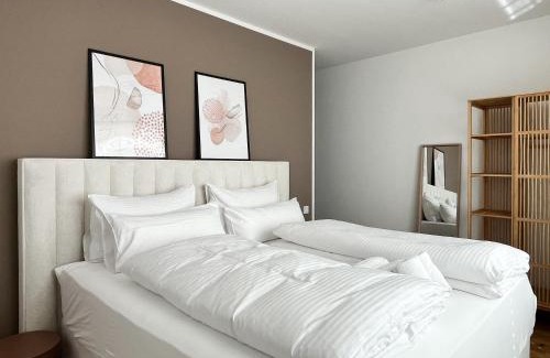 Furstenfeldbruck District Apartment | YUVA HOMES Germering - 100m2 - nahe München - 2 Bäder - Garten&Terrasse - S-Bahn