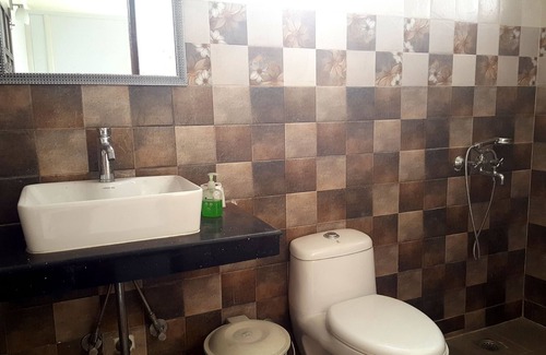 Kailash Colony House | Yuvi Homz - Posh South Delhi