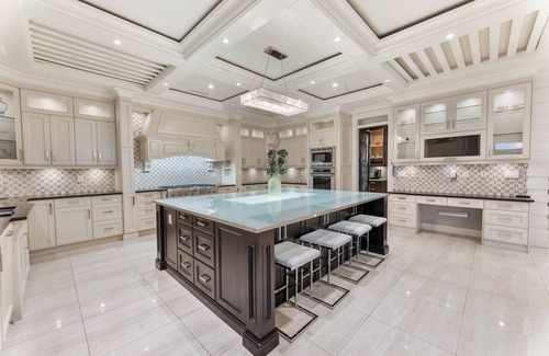 Queensborough House | YVR/Luxe/Theatre/AC/New Westminster