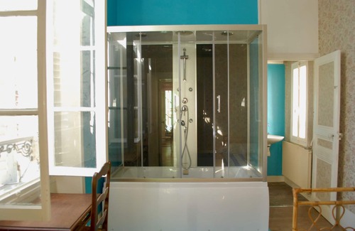 Villeblevin Bed & Breakfast | YXIE - Manoir des Arts - Suite Camus