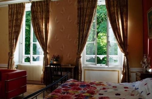 Villeblevin Bed & Breakfast | YXIE - Manoir des Arts