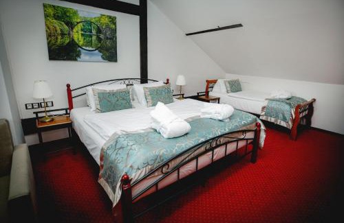 Slavicin Hotel | Zámek Wichterle - Hotel a pivní lázně