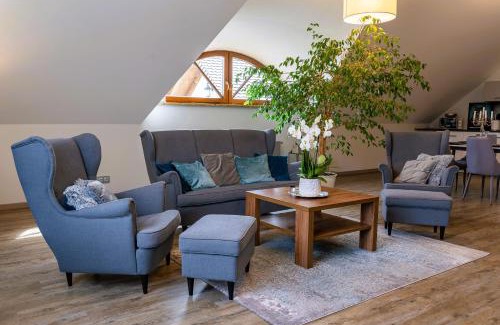 Lapalice Bed & Breakfast | Złota Jesień Restauracja i Noclegi nad jeziorem