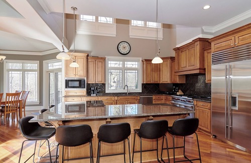 Wasco House | Z family Estate-a secluded luxury 6000sf home with pool/spa