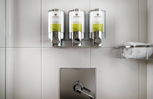 East Village Hotel | Z King, Hotel Z, Bright Decor, Free Bike Usage, Heart of Gaslamp Quarter