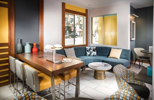 East Village Hotel | Z King, Hotel Z, Bright Decor, Free Bike Usage, Heart of Gaslamp Quarter