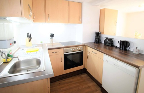 Zulpich Apartment | Z01 fitter's house in Zülpich center with open-plan living and dining area