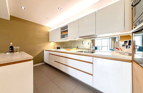 Nivy Apartment | Zaži Luxury Shopping