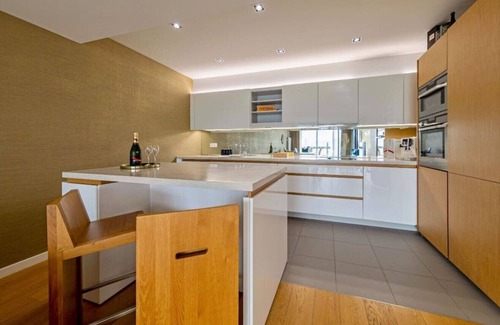 Nivy Apartment | Zaži Luxury Shopping