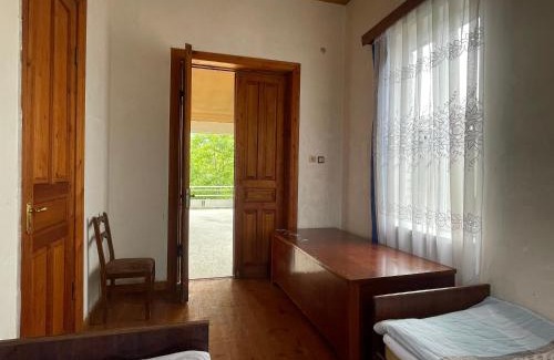 Vani Bed & Breakfast | Zaali's wine cellar