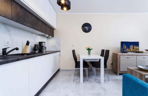 Podgorze Apartment | Zabłocie 35 | 2 Bedroom Apartment | Parking | Bath