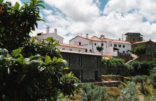 Vila de Rei Bed & Breakfast | Zab Living
