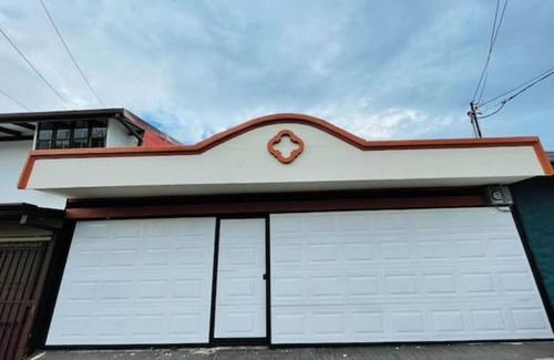 San Pedro House | Zafir's Home-Large Fully Equipped/Mid Long Term