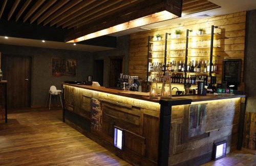 Grodzisk Wielkopolski Hotel | Zajazd w Białej