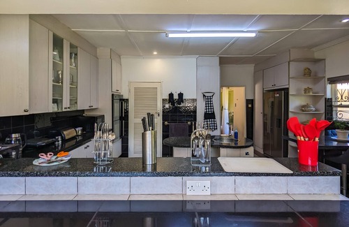 Victoria Falls Villa | Zambezi Family Lodge