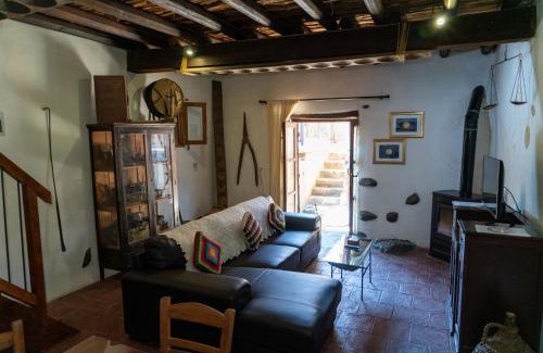 Kakopetria House | Zangoulos Villa
