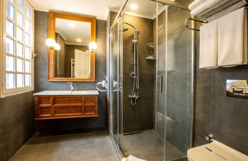Arakli Hotel | Zanike Hotel