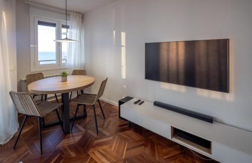 Zarautz Apartment | Zarautz Beach with parking by Aston Rentals