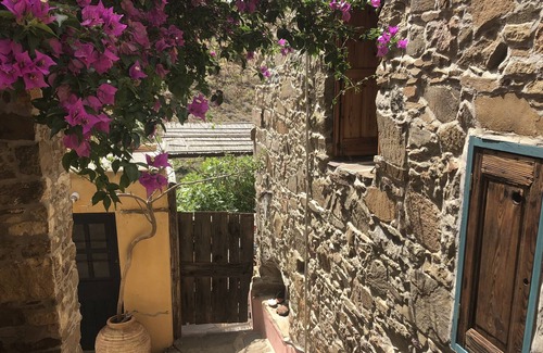 Volissos House | ZARTA, a Cosy Stone Village House with Splendid View