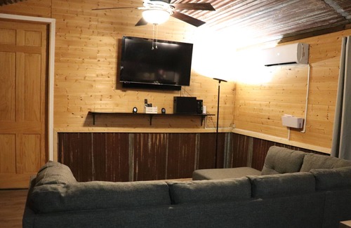 Zavalla Cabin | Zavalla Rayburn Cabin