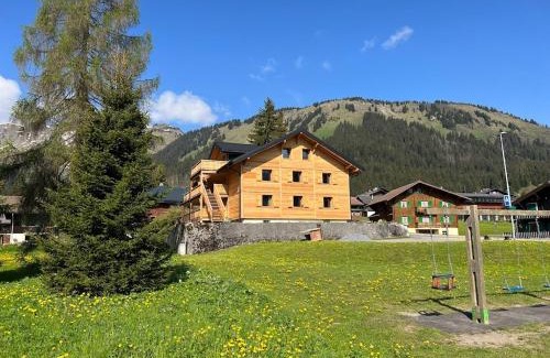 Morgins Apartment | ZE Mountain Lodge, Morgins
