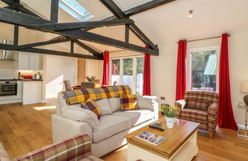 Copplestone Cottage | ZEAL COTTAGE, family friendly, with a garden in Crediton