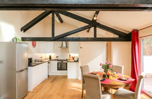 Copplestone Cottage | ZEAL COTTAGE, family friendly, with a garden in Crediton