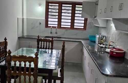 Kuttattukulam Apartment | ZEAL HOMES AND APARTMENTS 2 KOOTHATTUKULAM