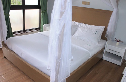 Hoima Hotel | Zebi Ecolodge