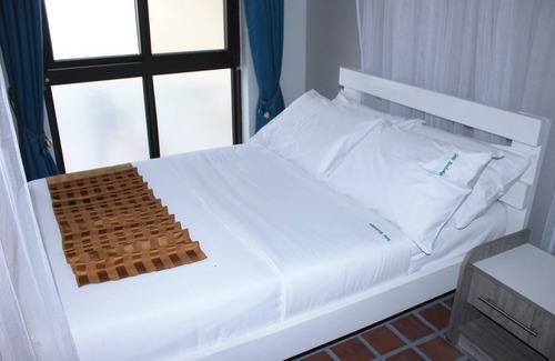Hoima Hotel | Zebi Ecolodge