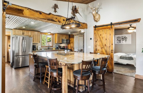 Williamson Villa | Zebra Ranch Vacation Rental - 12-Guest Compound Exp, Prescott - Mtn Vu Farm Spa