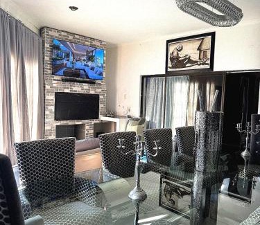 Vereeniging House | Zee guesthouse