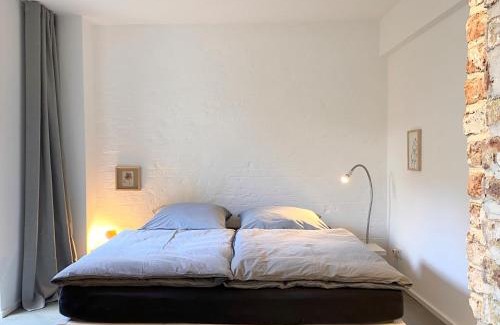 Nippes Apartment | Zehuus Gartenstudio mit Terrasse