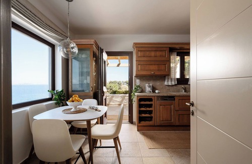 Stelida Villa | ZELION VILLA "Colored by shades of Greek blue and Sunset's orange"