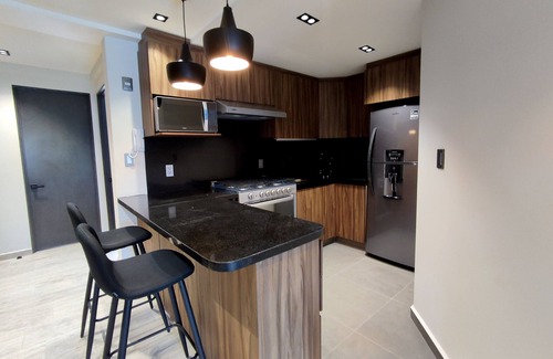 Colonia Roma Apartment | Zen Charm in Heart of Roma: Unique Osaka-Style Apt