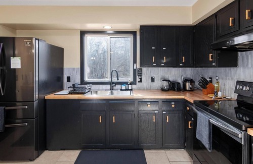 Cottage Grove House | Zen Den Oasis: Retreat in Nature, 4-Bedroom Home on 10 Acres of Private Land