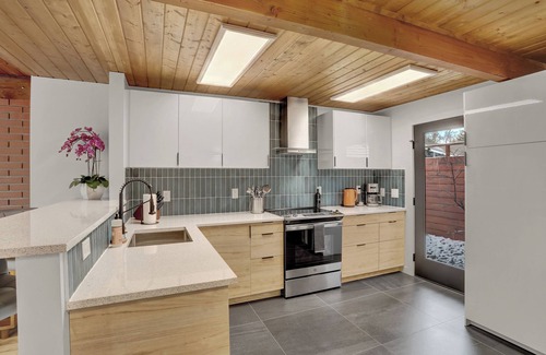 Old North End Cottage | Zen Garden House