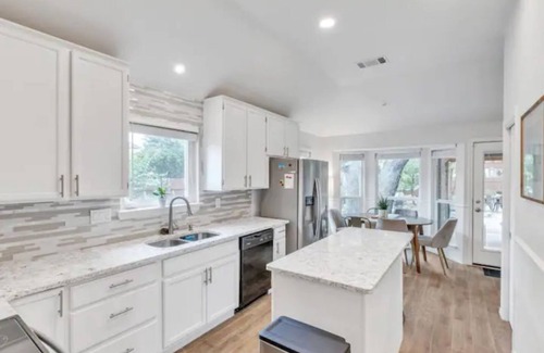 North Buttercup Creek House | Zen Garden Retreat Home - Wellness Menu Available