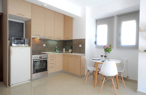 Thessaloniki Apartment | Zen & Geo's HOME brand new place!