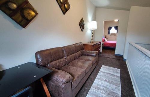Near Eastside Apartment | Zen Haven 5- Close to Downtown Indy- Queen Bed