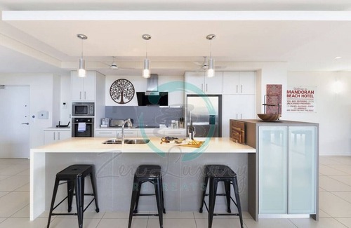 Darwin City Centre Condo | ZEN LUXURY 2-STORY Penthouse Mindal View