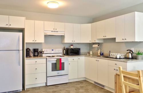 Langford Cottage | Zen Mountaire retreat, 1 bedroom, 1 bath, private parking