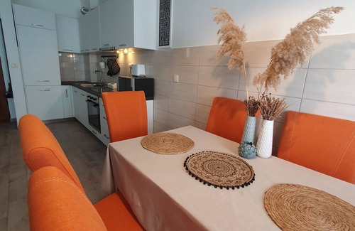 Petrovac Apartment | Zen Olive Referat, charming 2-bedroom apartment, swimming pool, free parking