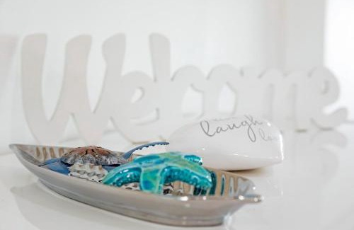 Darwin City Centre Apartment | Zen Sapphire Shore 3BR Balcony - Pool - Work Desk