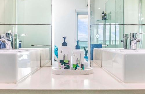 Darwin City Centre Apartment | Zen Sapphire Shore 3BR Balcony - Pool - Work Desk