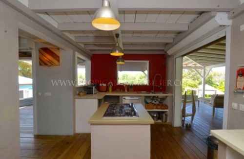 Saint-Francois Villa | Zen Villa in residential area